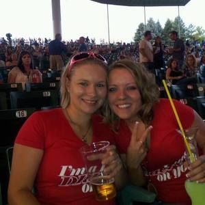 Meet your Posher, Caroline